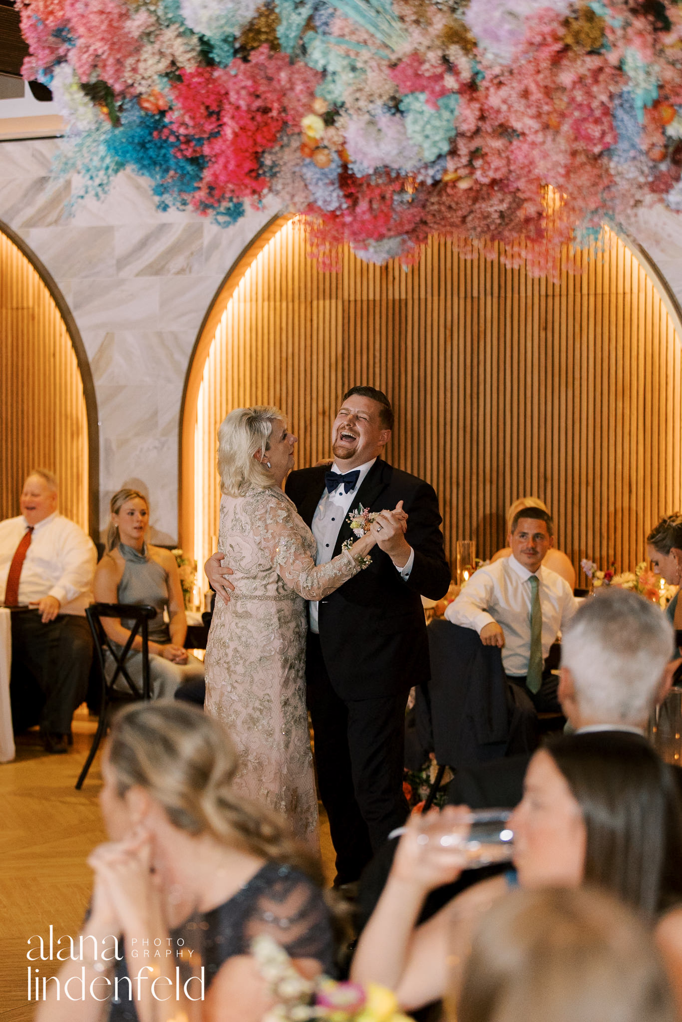 groom and mother dance