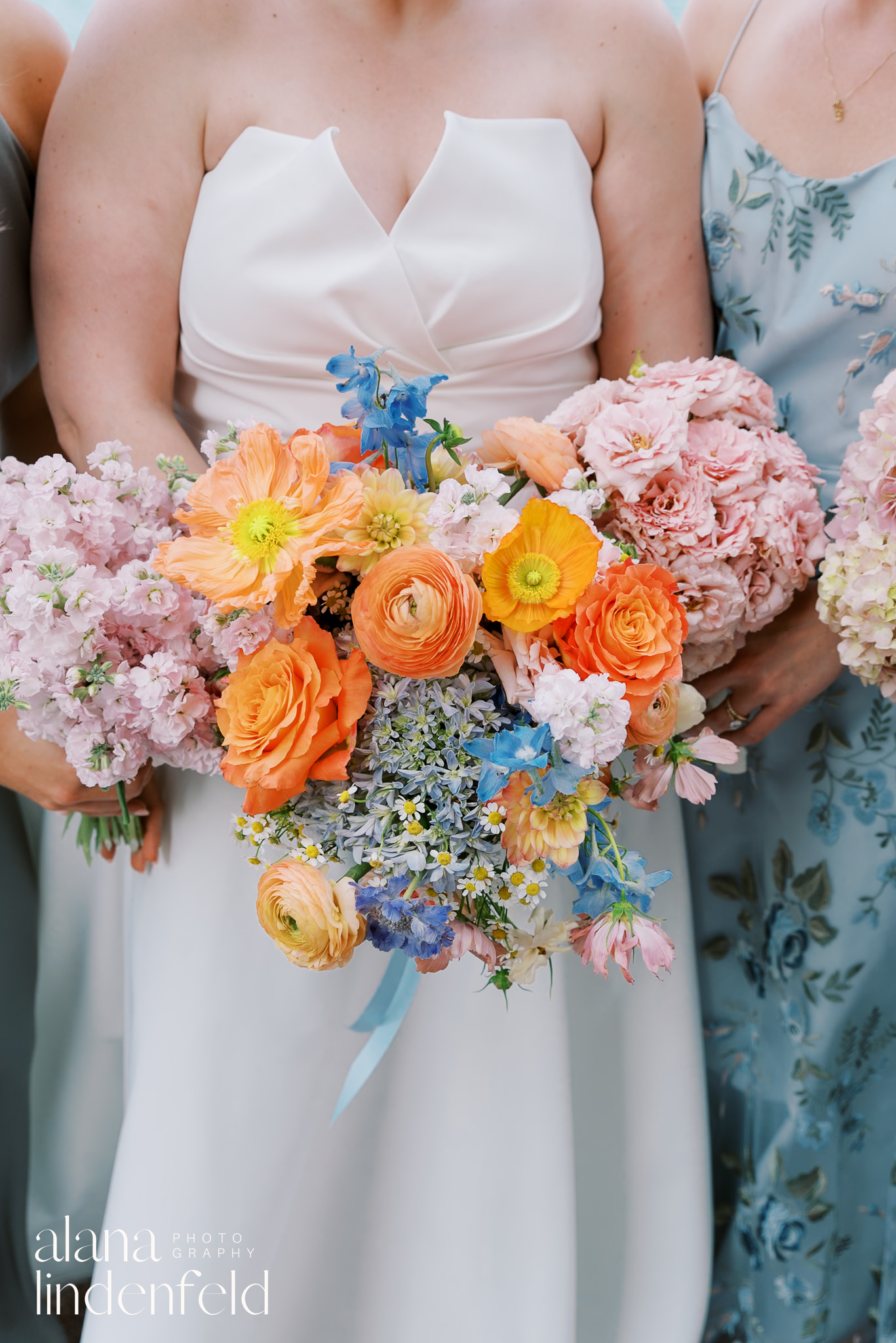 orange and blue summer wedding bouquet