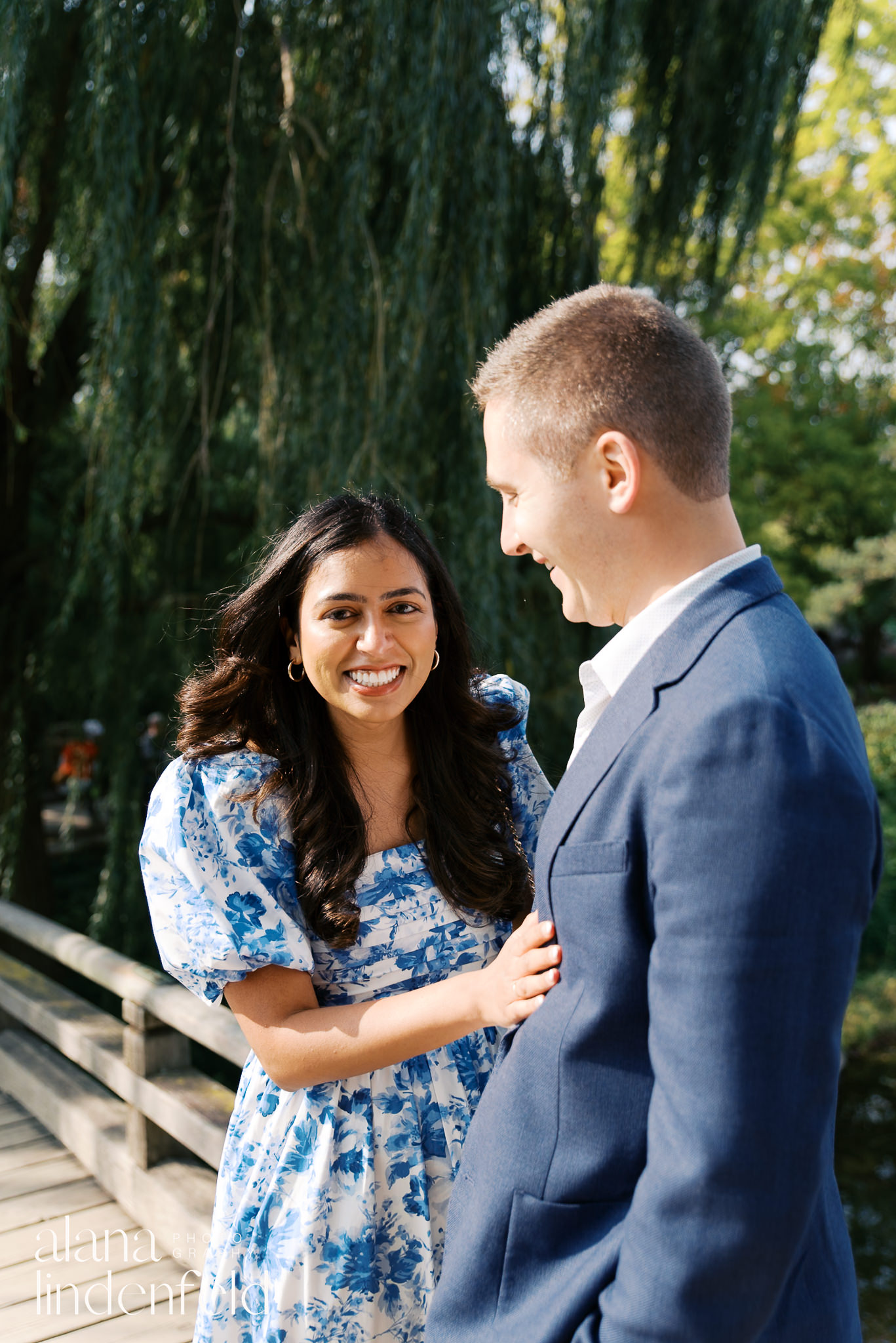 fall engagement pictures at Chicago Botanic Garden