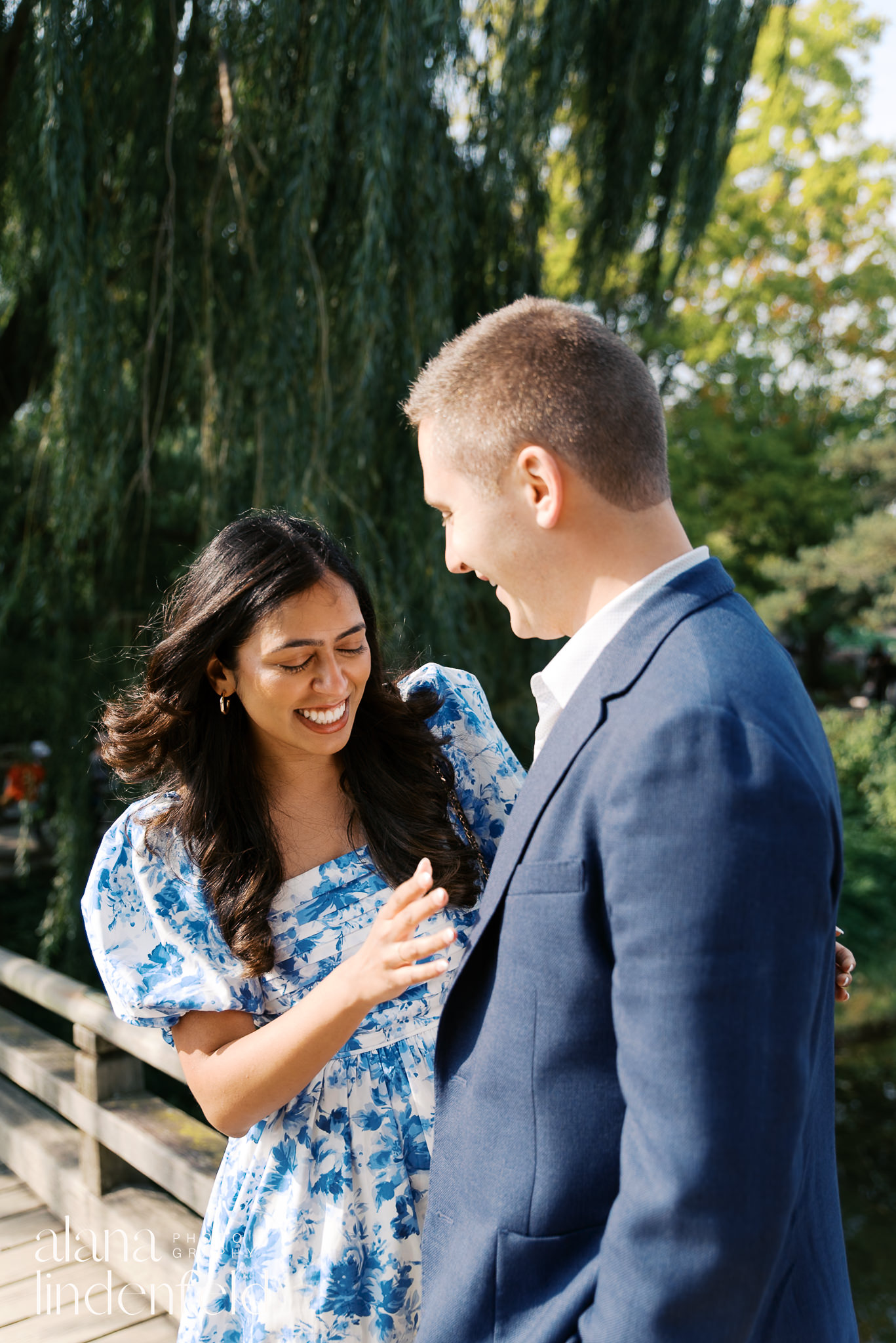 fall engagement pictures at Chicago Botanic Garden